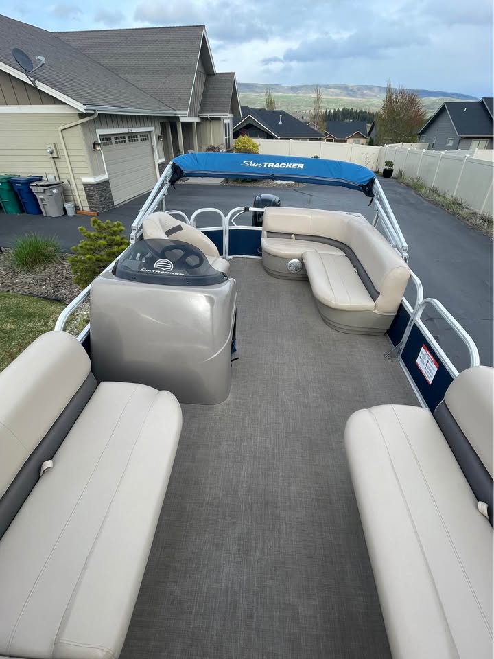 Float Fund — deck and seating from the bow